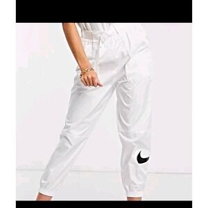 Nike Sportswear Essential High-Rise belt Woven Jogger White DB3866-100 Womens M